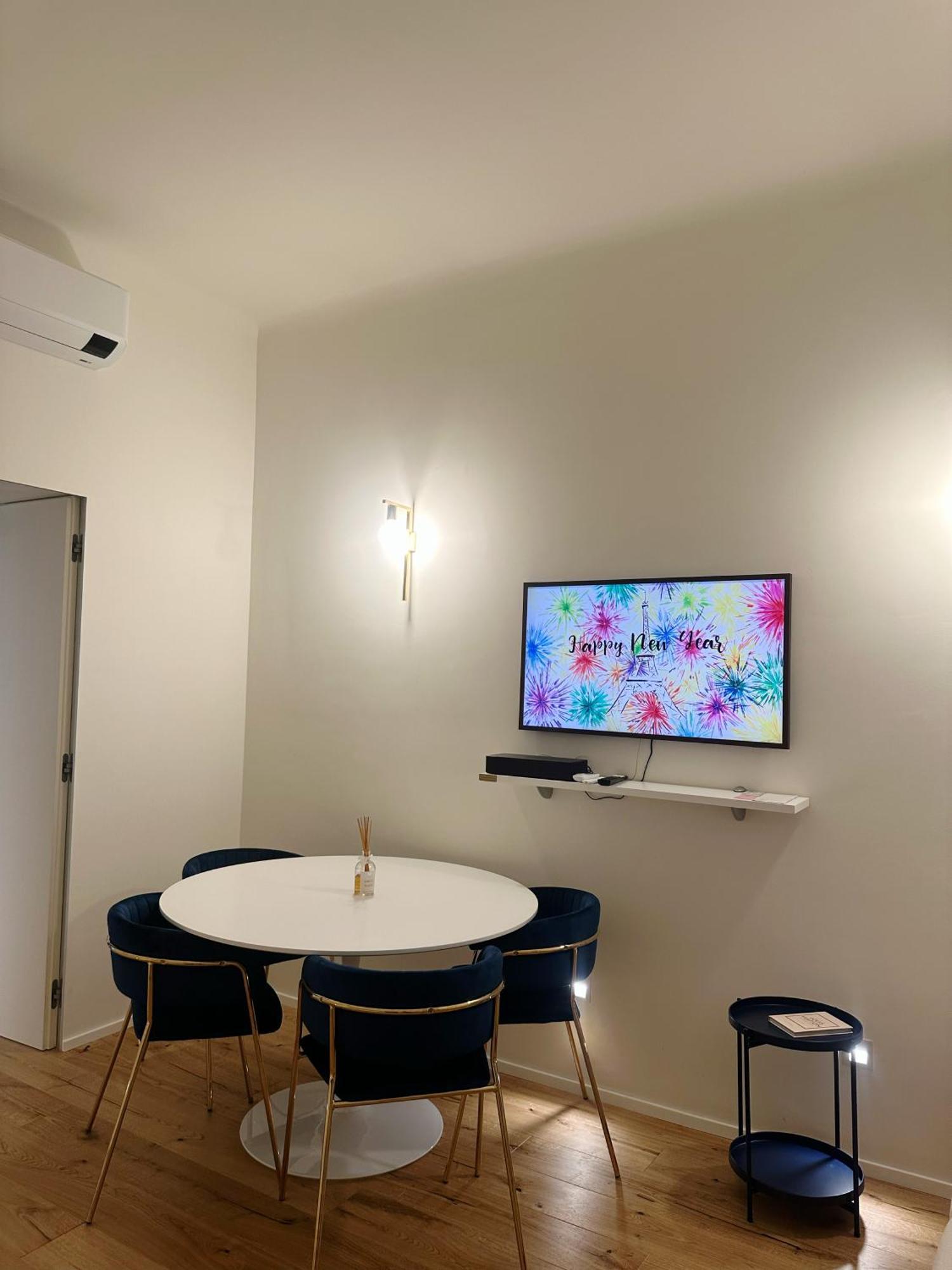 Private Apartment With Wi-Fi Milano City Near Duomo Atena Exteriér fotografie